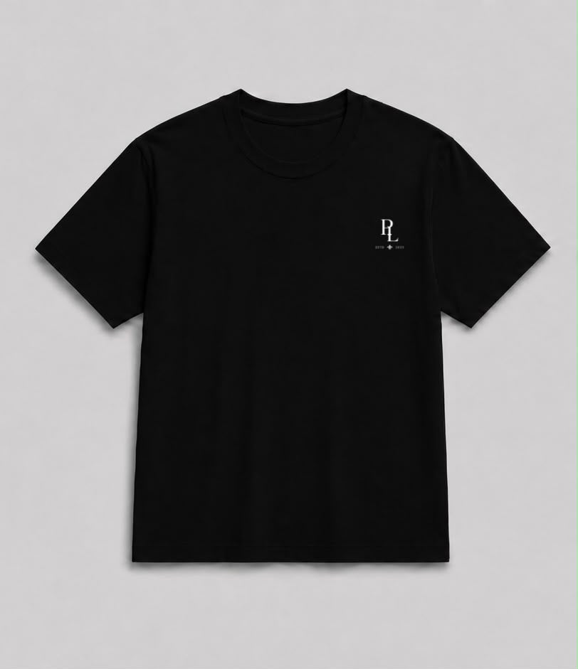 Frente da camiseta Preta